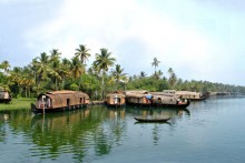 Kettuvallams: Kerala Houseboats