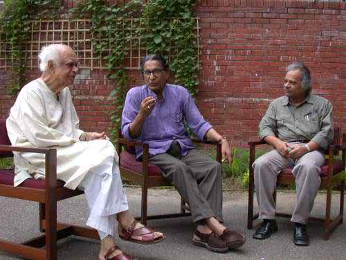 Muzharul Islam with B. V. Doshi and Samsul Wares 