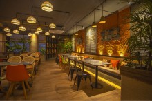 Chef’s Kitchen: A Diner Starring Recycled Materials